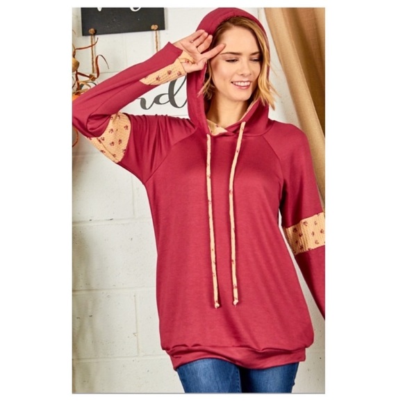 Sweet floral hooded top - Picture 1 of 3